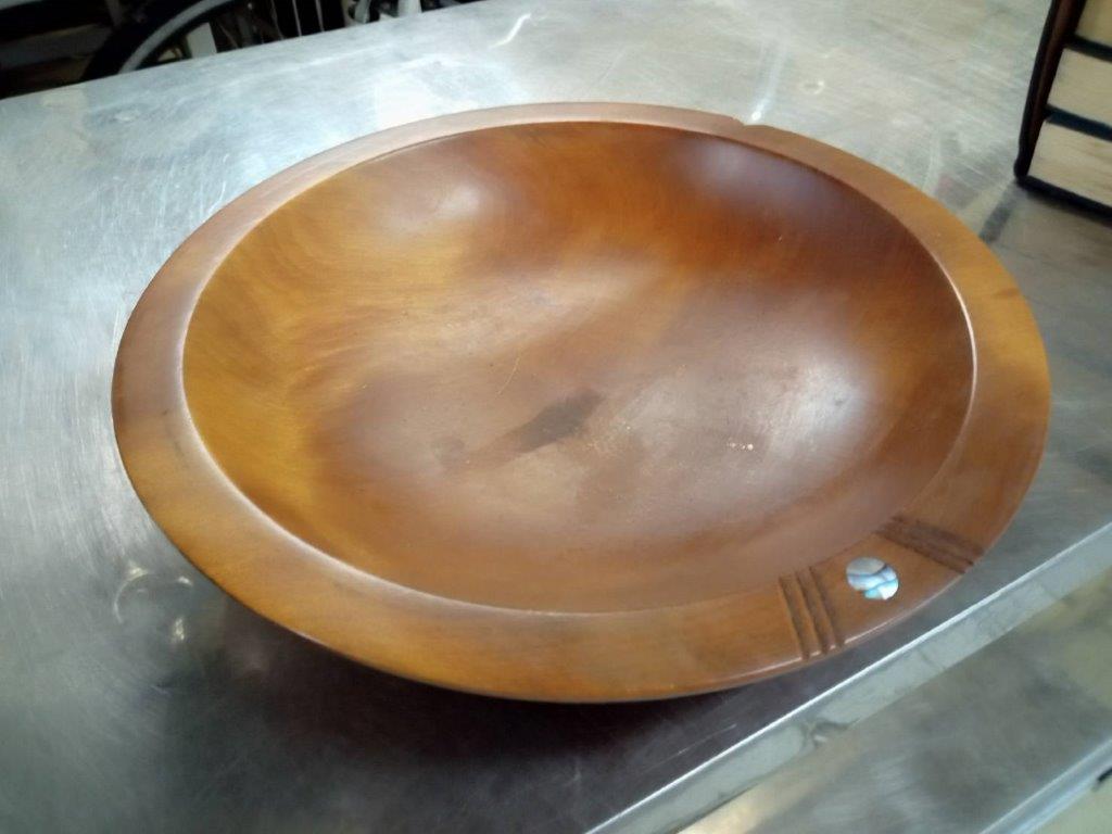 ニュージーランド製の木皿