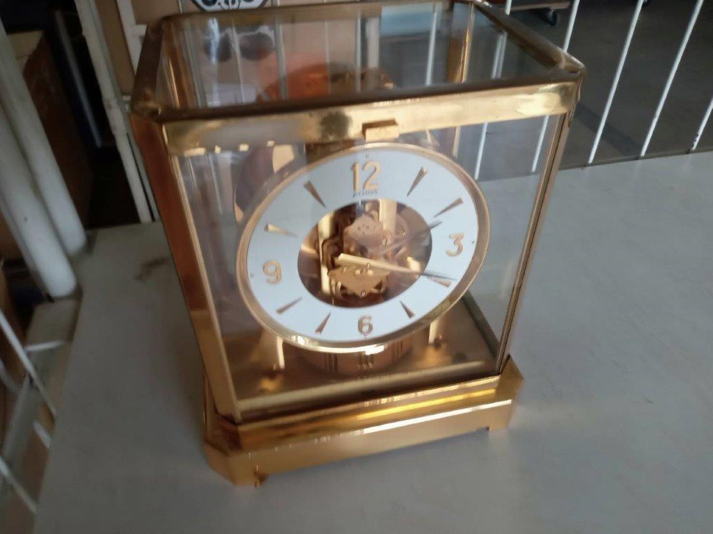 ジャガー・ルクルト製のATMOS（アトモス）置時計