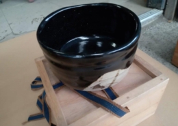 黒織部の茶碗
