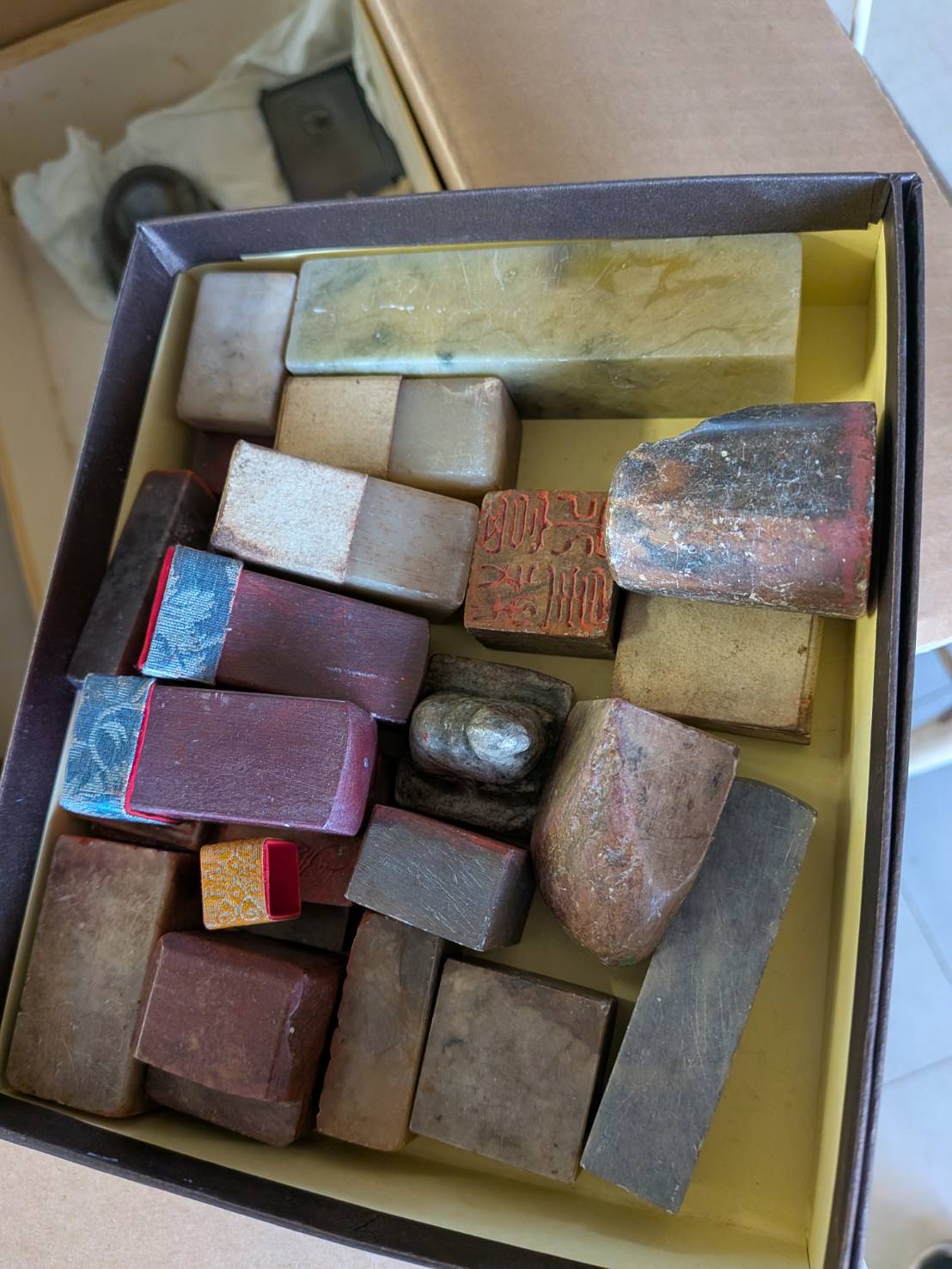 蔵の中の諸々 | 神奈川県の骨董品・古美術品買取専門店「マルミ工藝社」