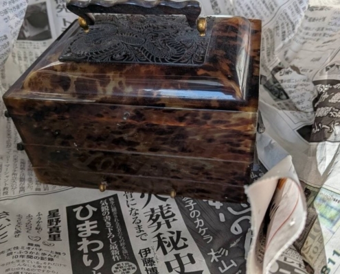 複数段構造の小引き出し正面